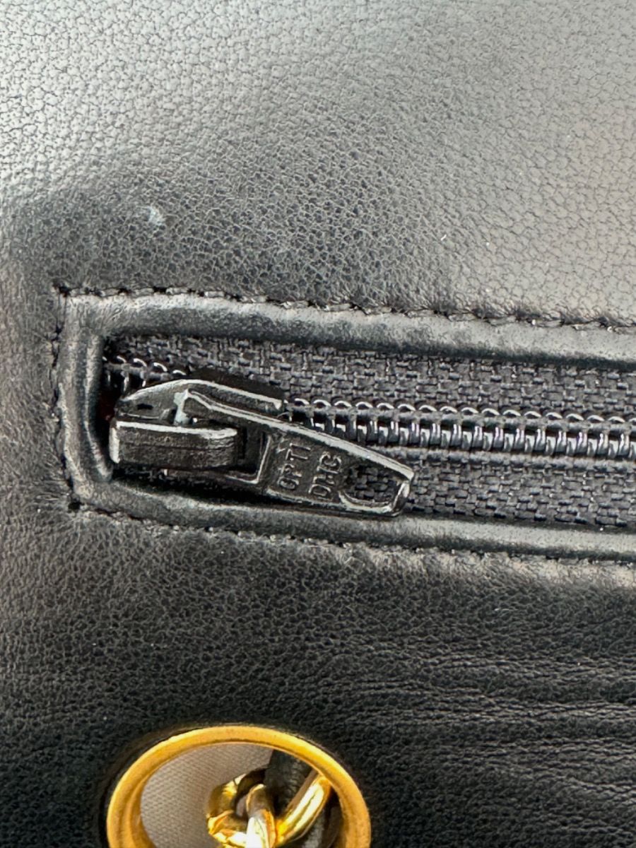Chanel medium timeless black 