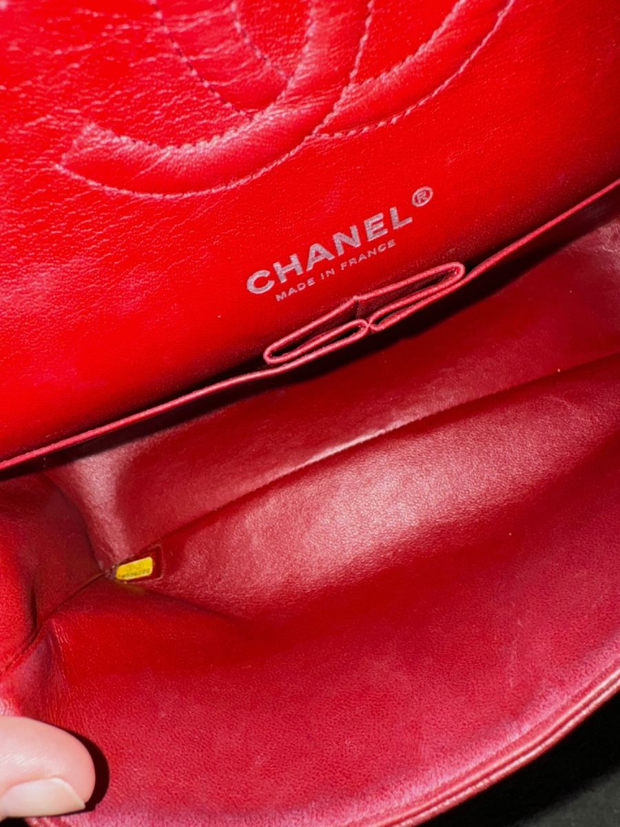 Chanel medium caviar