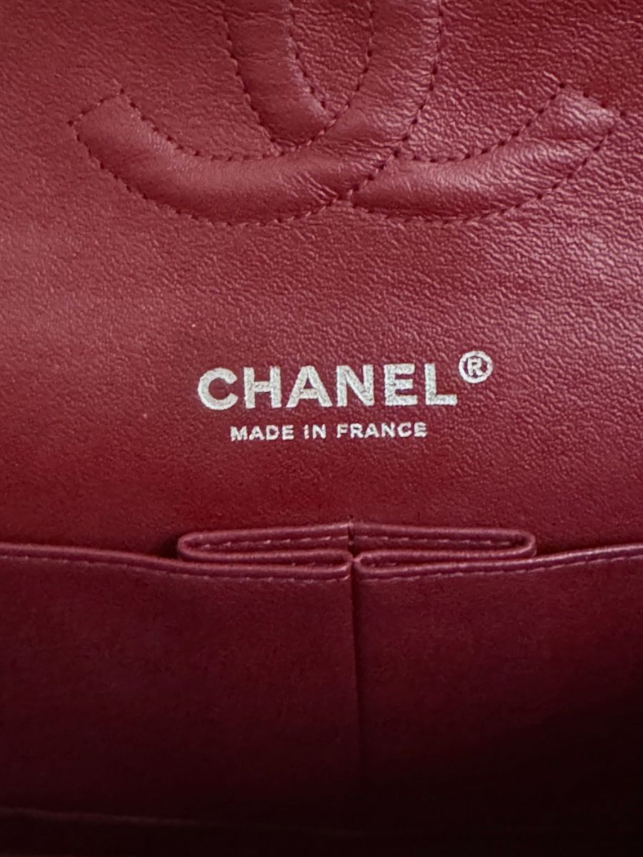 Chanel medium caviar