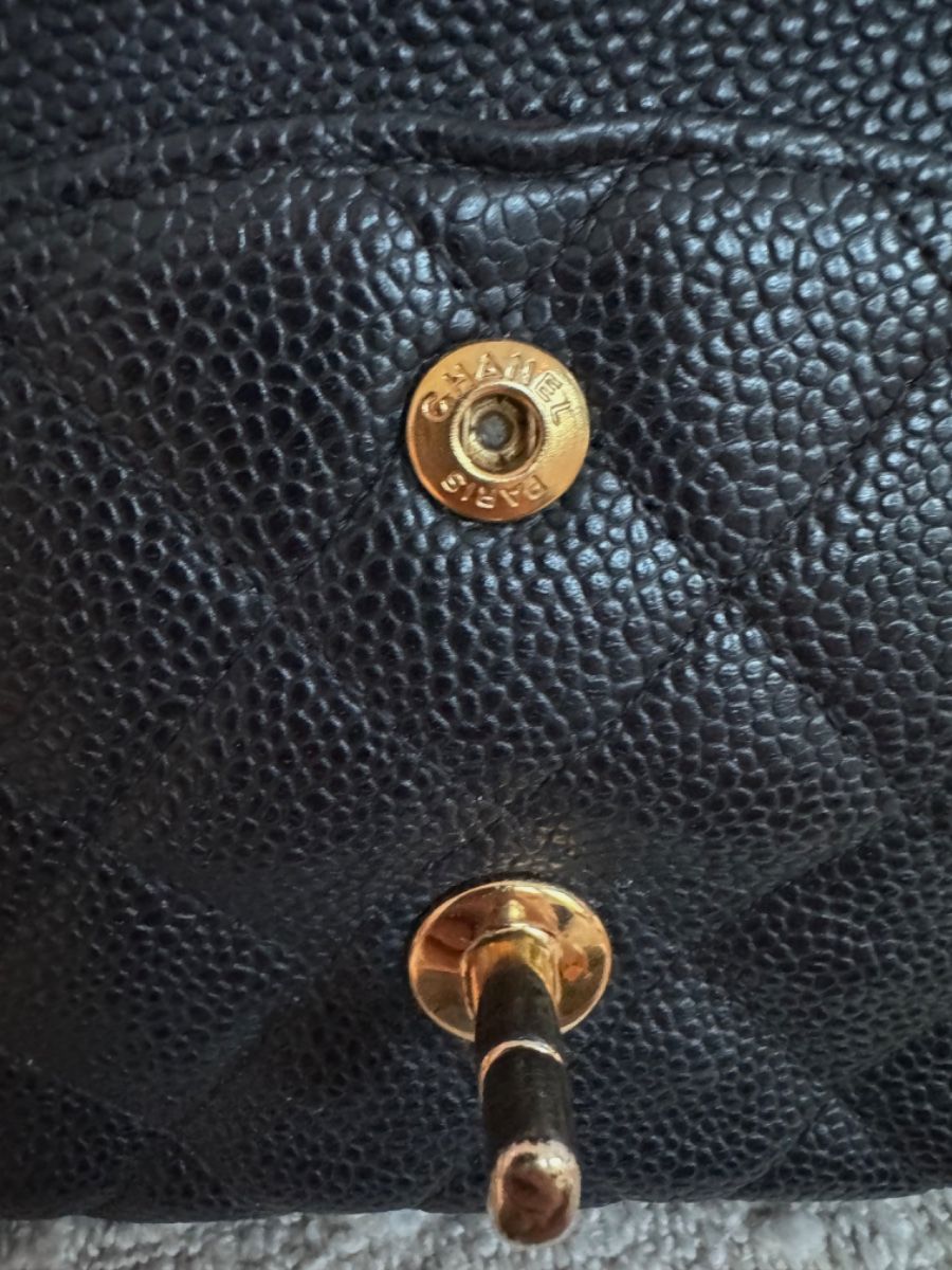 Chanel medium caviar