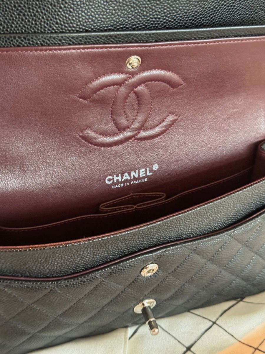 Chanel medium Timeless Caviar SHW