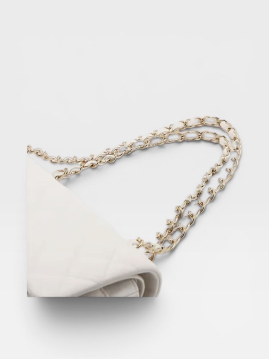 Chanel medium caviar white ghw microchip 2021