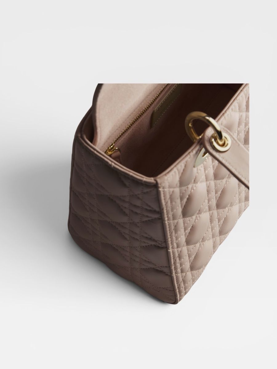 Lady Dior medium light beige ghw 