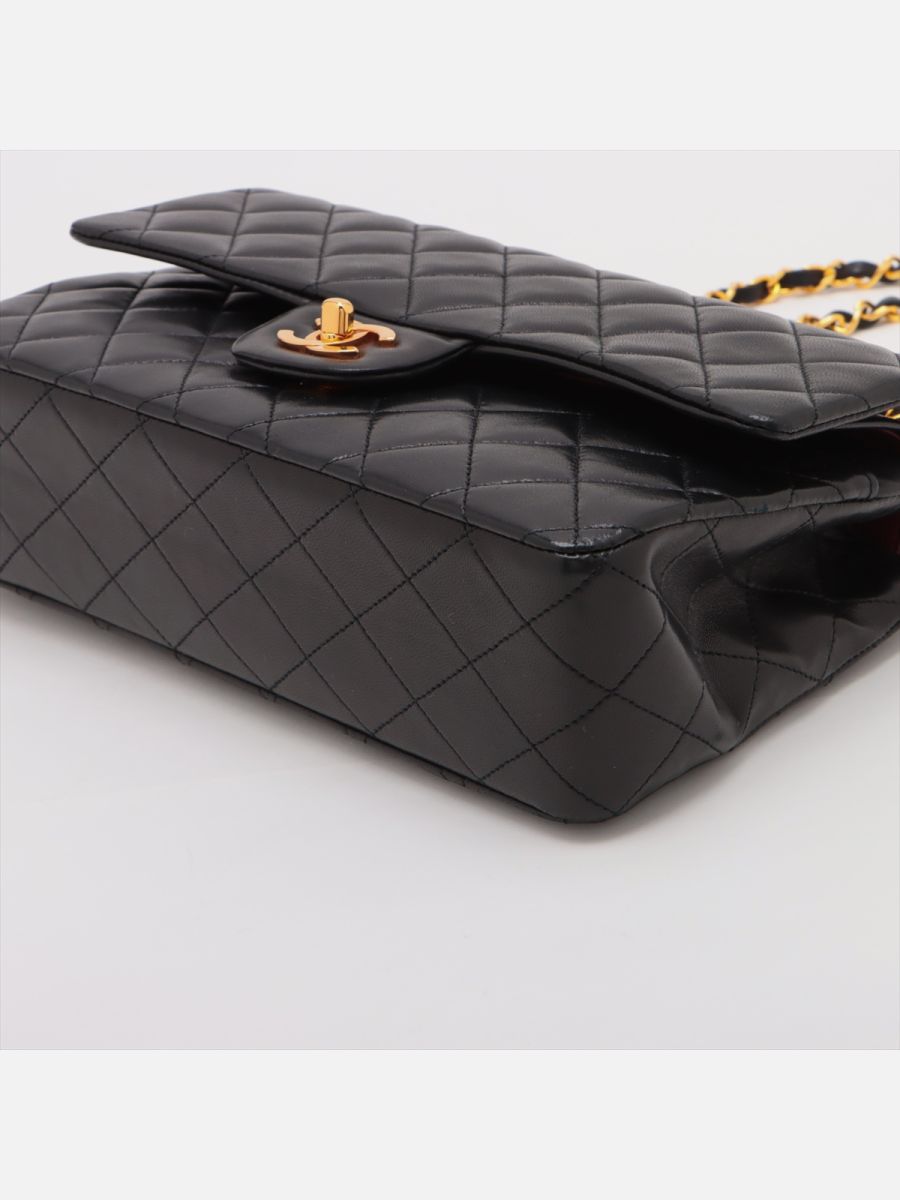 Chanel medium 25 black ghw