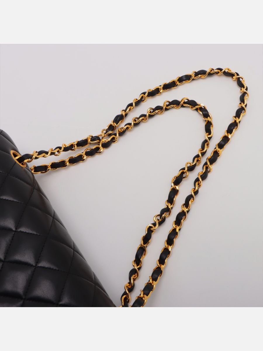 Chanel medium 25 black ghw