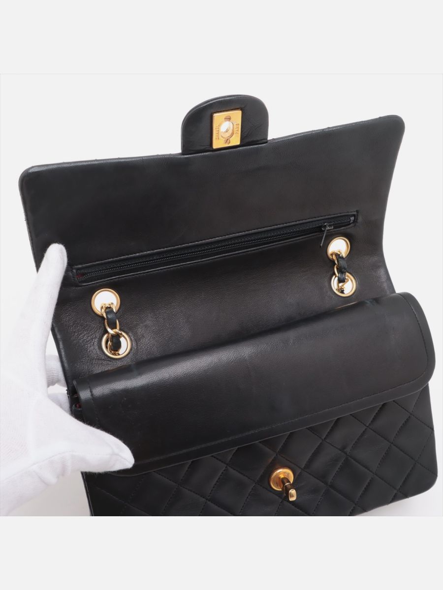 Chanel medium timeless black  