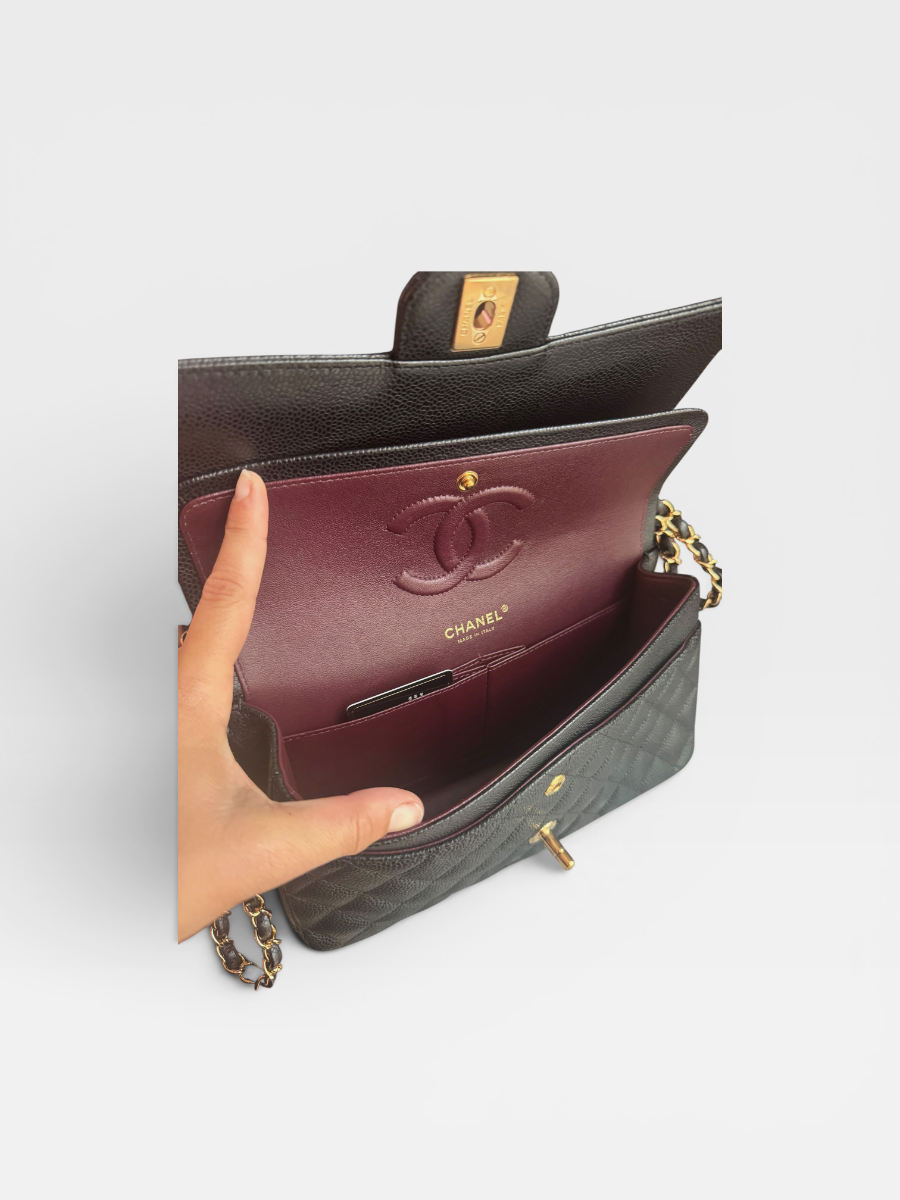 28337941 Chanel Black Caviar Medium GHW