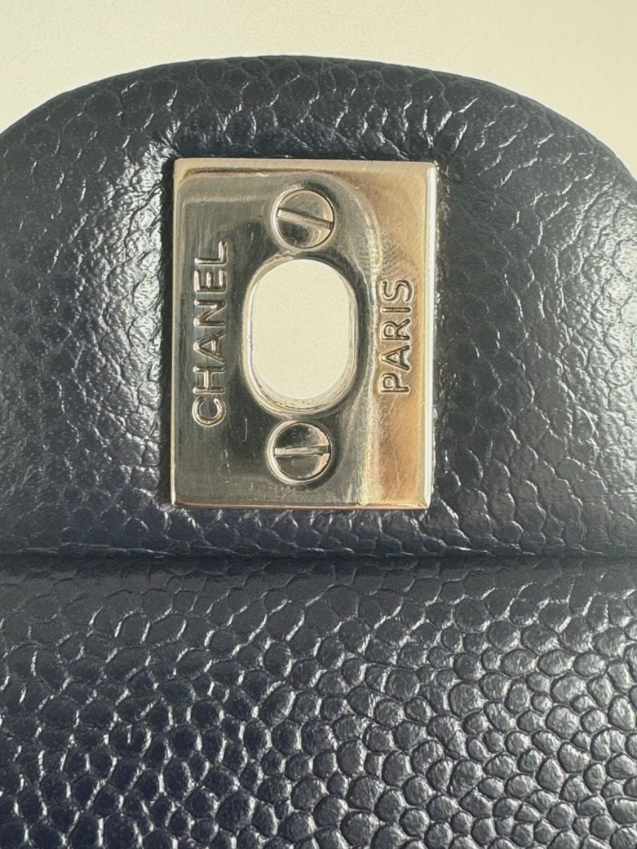 Chanel medium 25 caviar navy