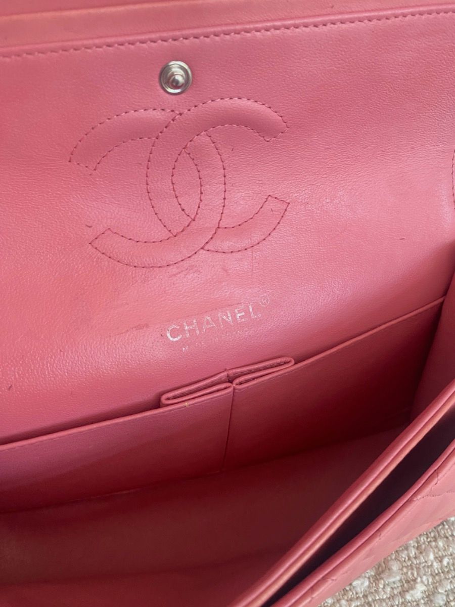 Chanel pink Medium 25