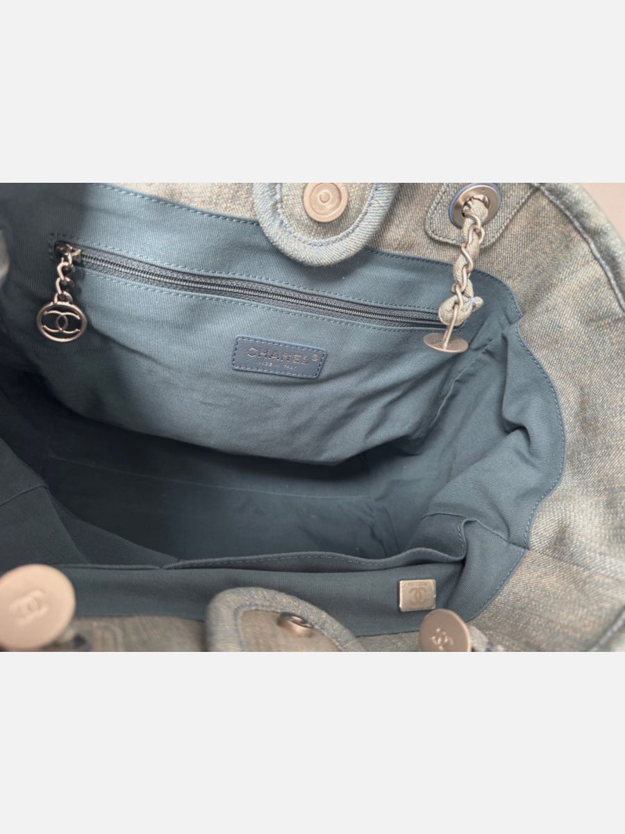 Chanel Deauville jeans MM
