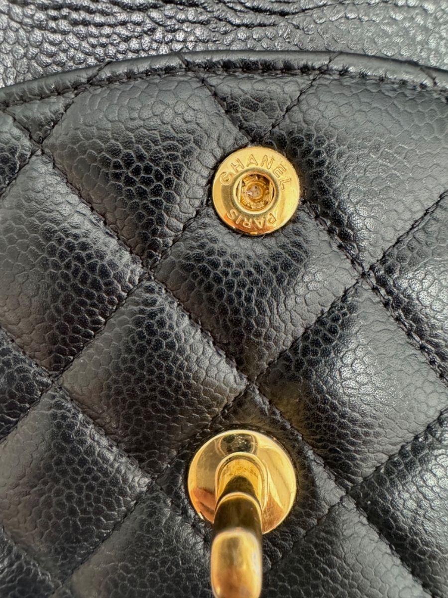 Chanel medium caviar