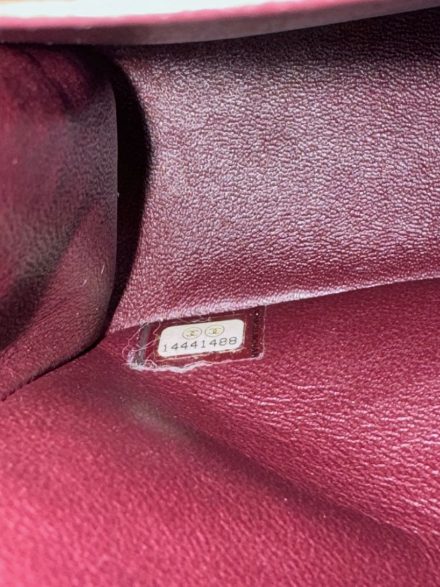 Chanel medium black shw