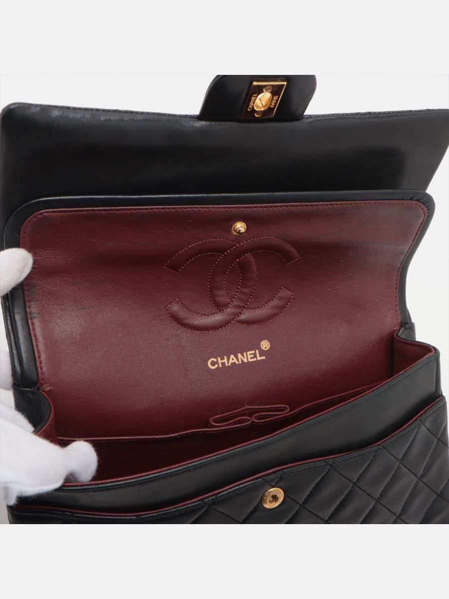 Chanel medium 25 black ghw
