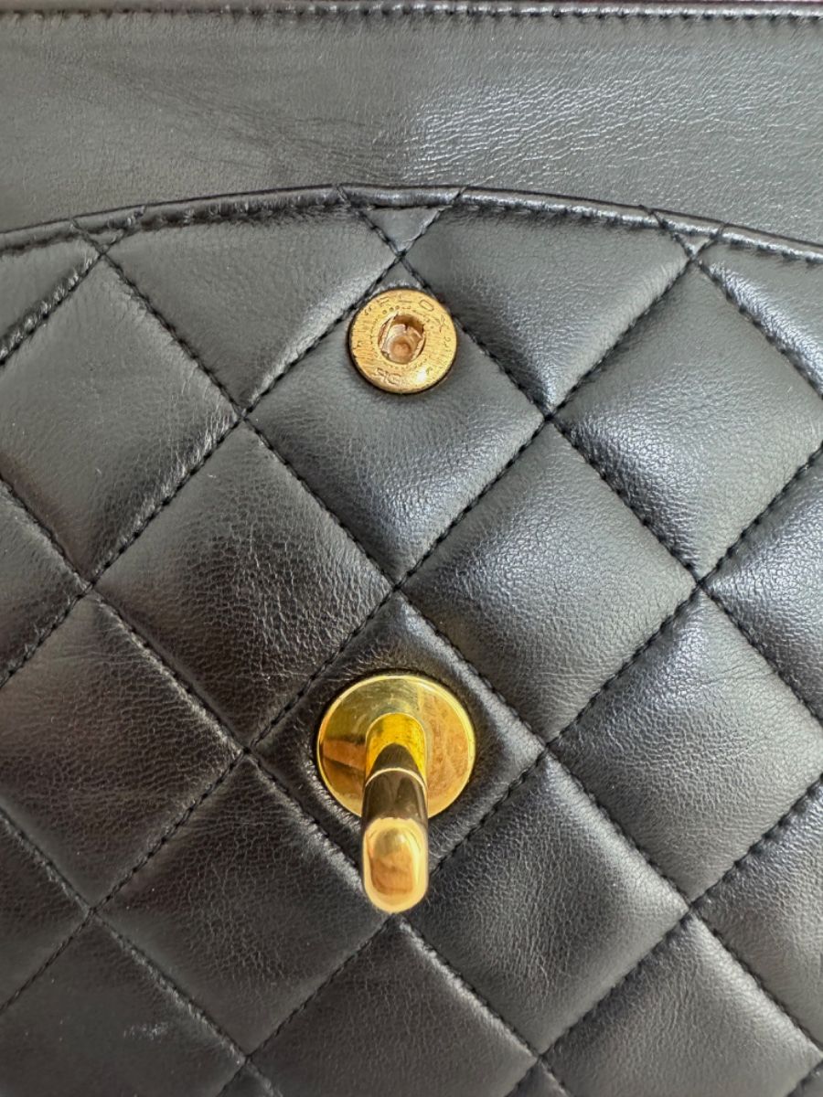 Chanel timeless medium 25 