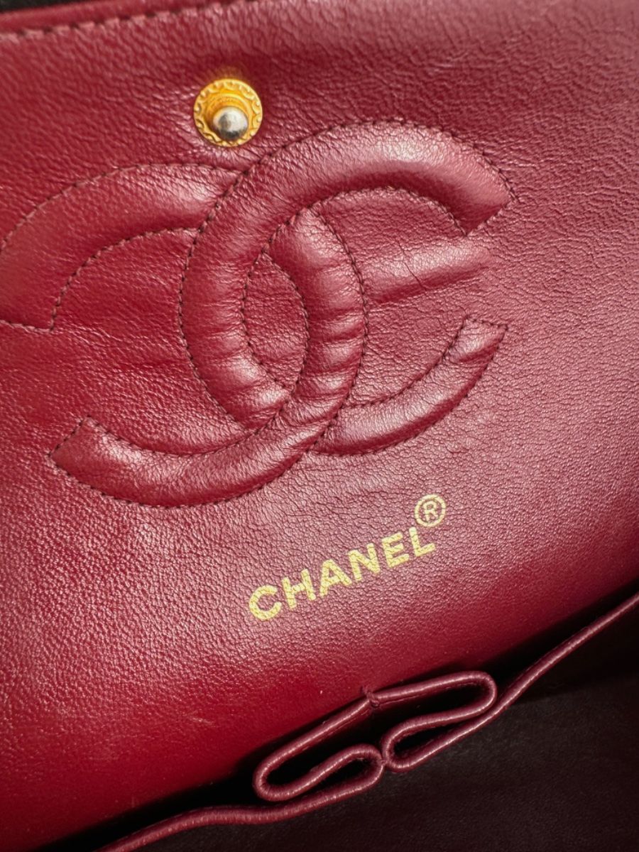 Chanel medium 25 timeless