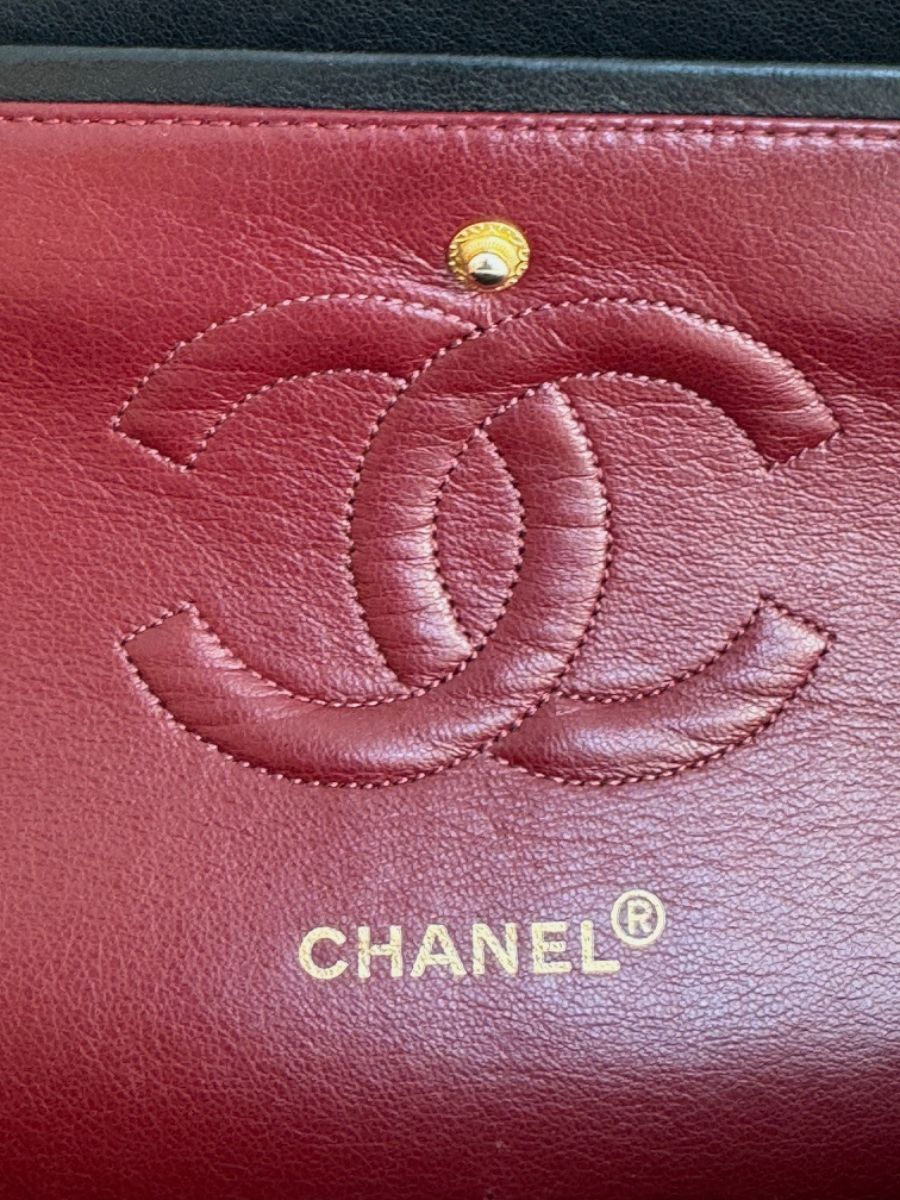 Chanel medium 25 timeless