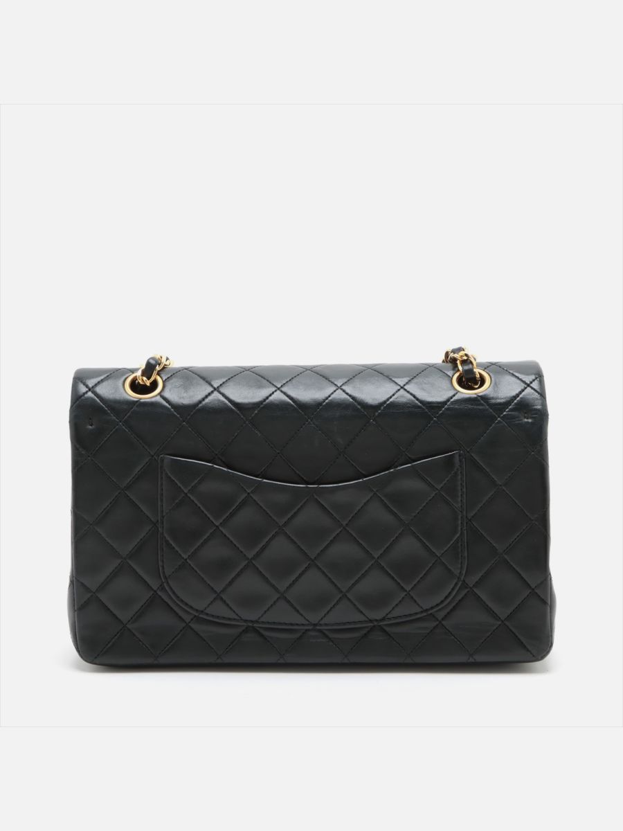 Chanel medium timeless black 