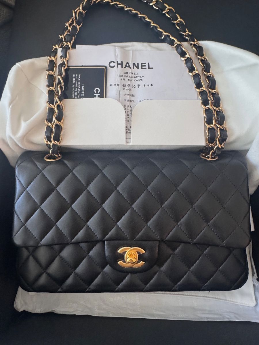 Chanel medium lambskin black ghw 27 series 