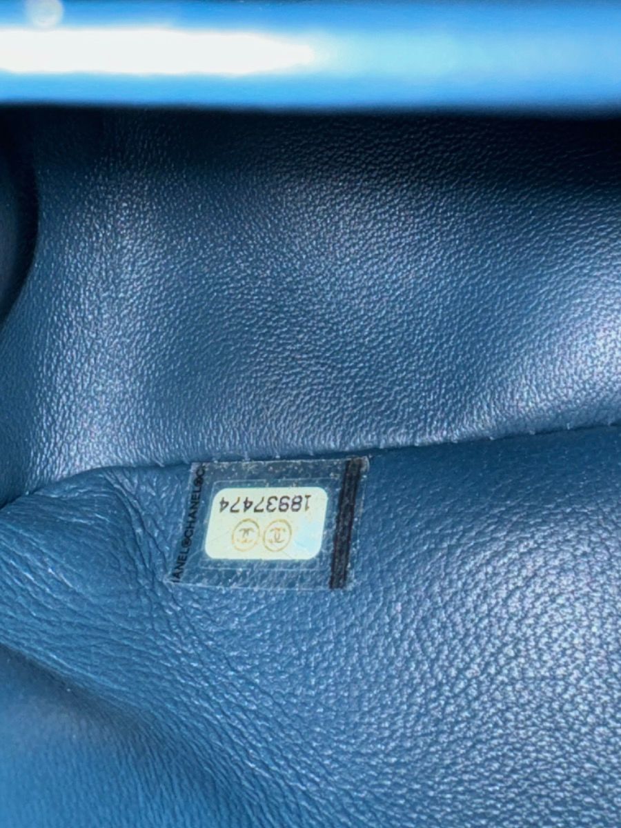 Chanel medium jean blue caviar 