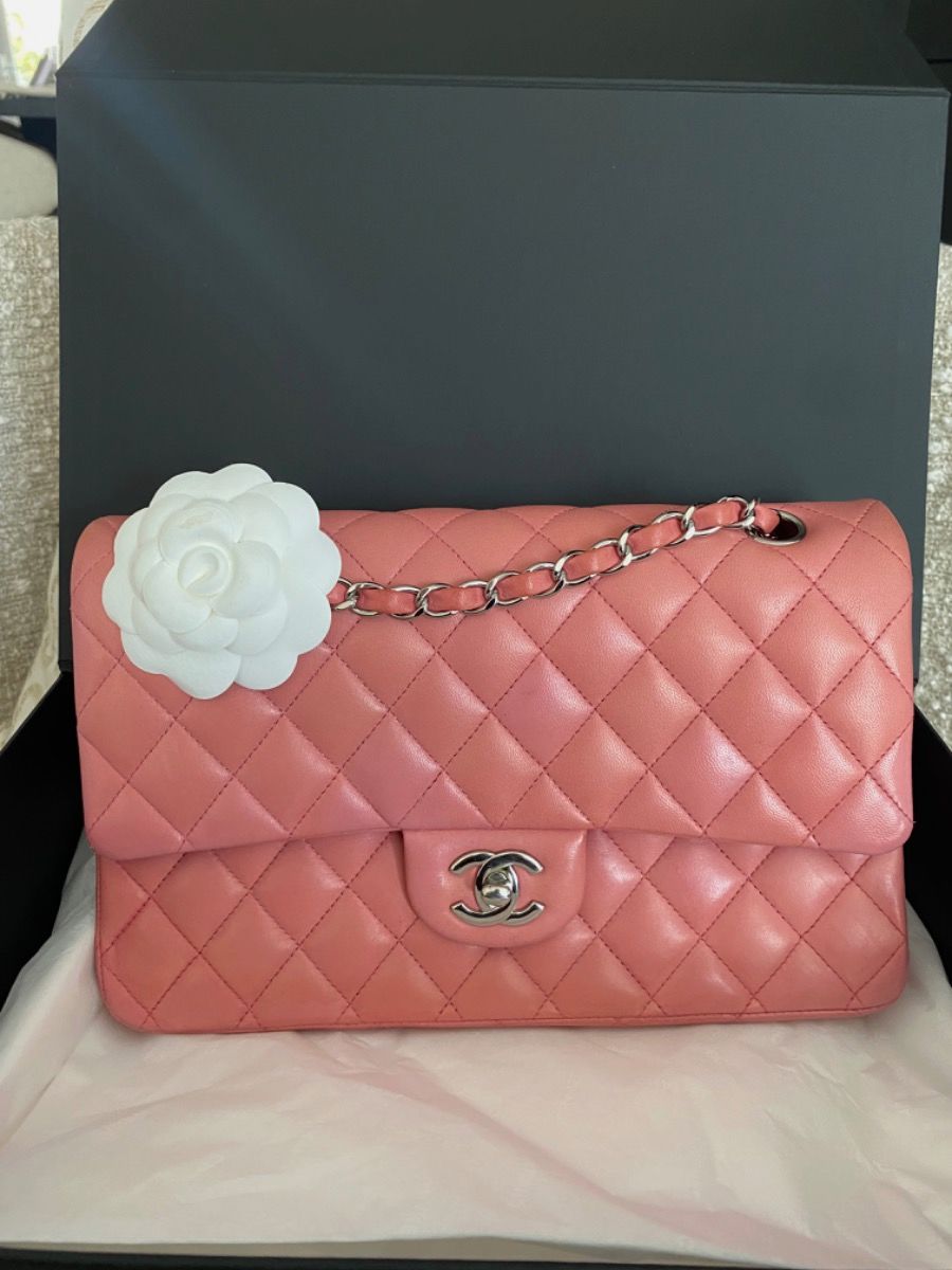 Chanel pink Medium 25