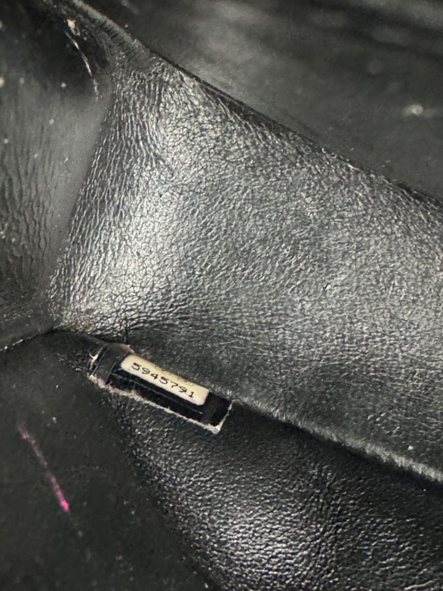 Chanel medium black caviar 