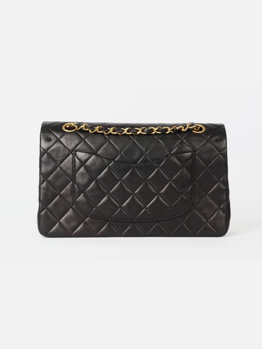 Chanel medium timeless black ghw