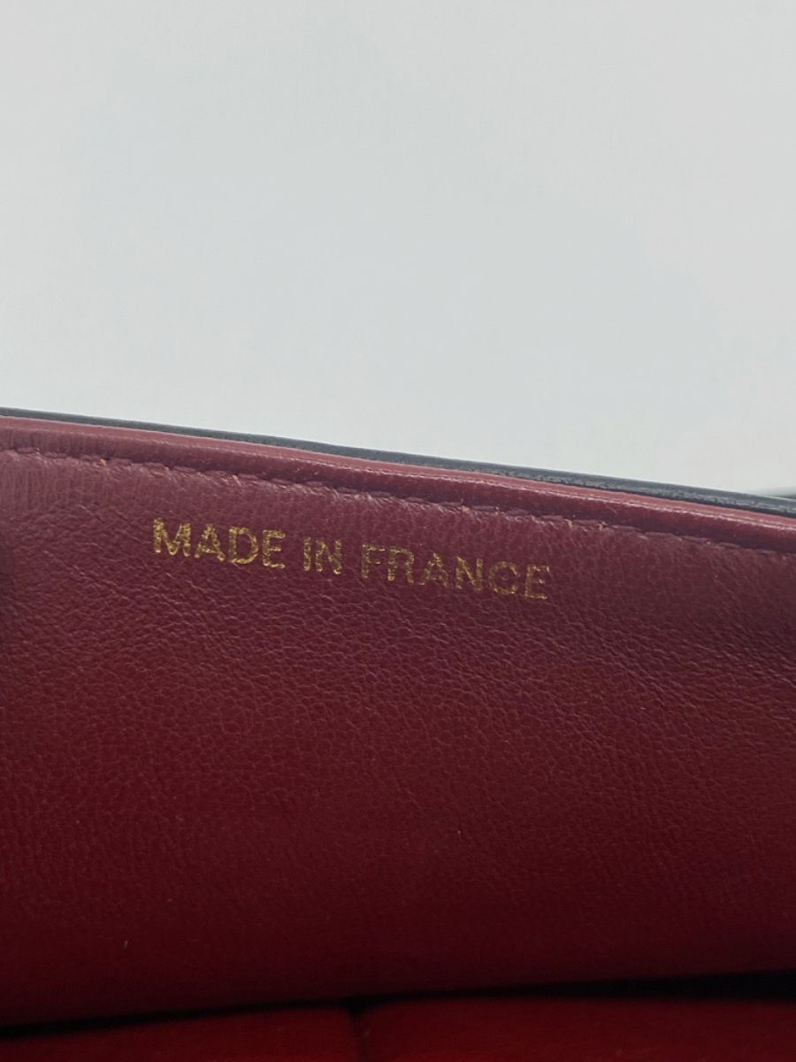 Chanel Medium 25