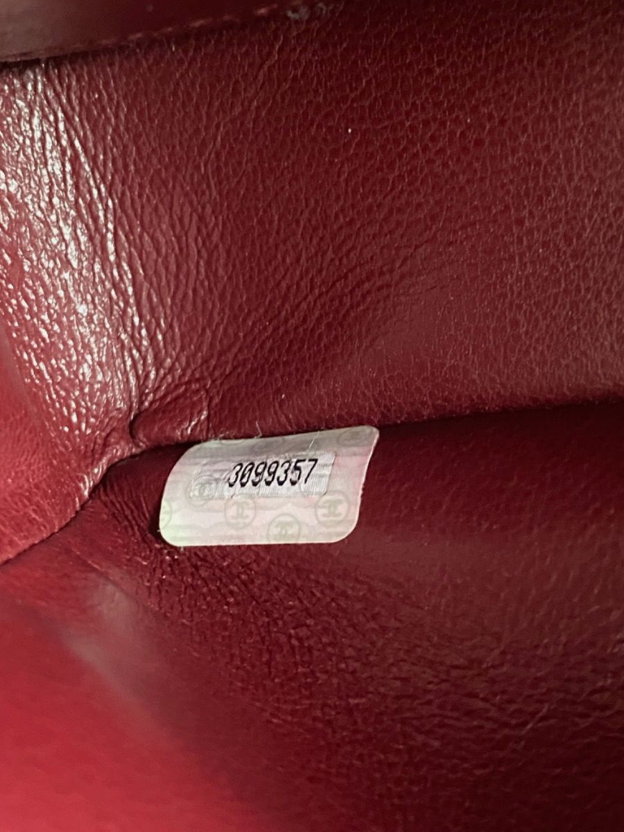 Chanel Medium 25