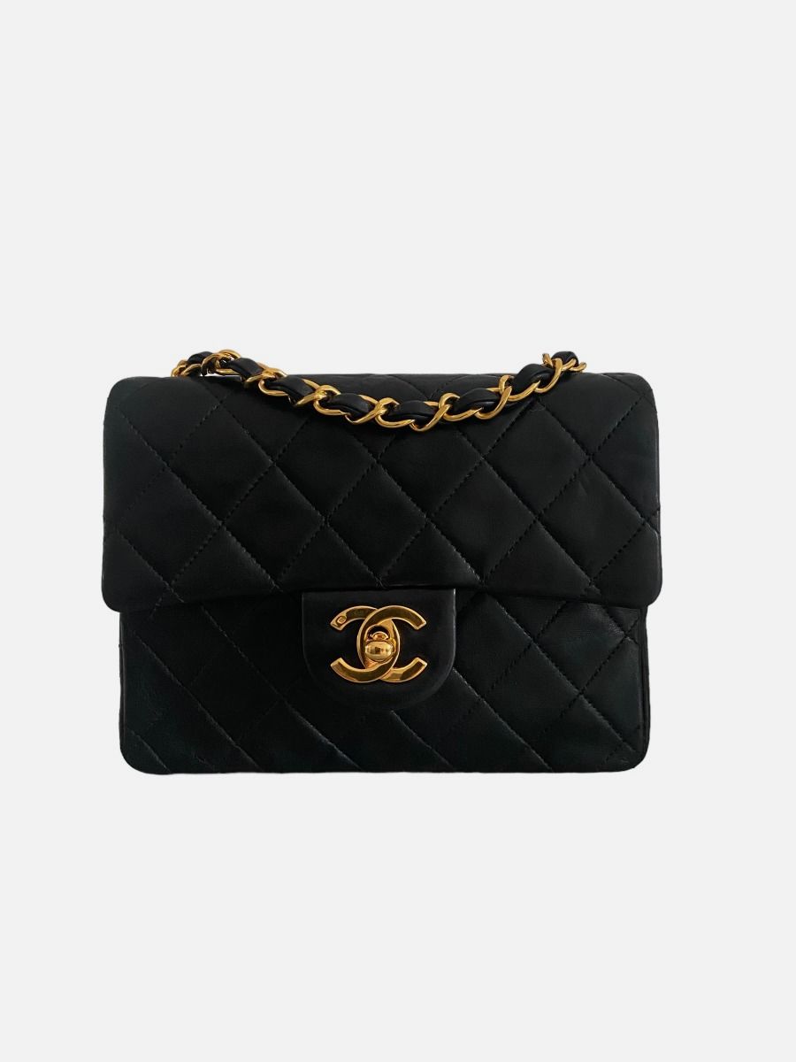 Chanel Mini 17 black