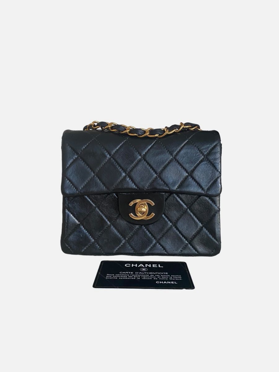 Chanel Mini 17 black