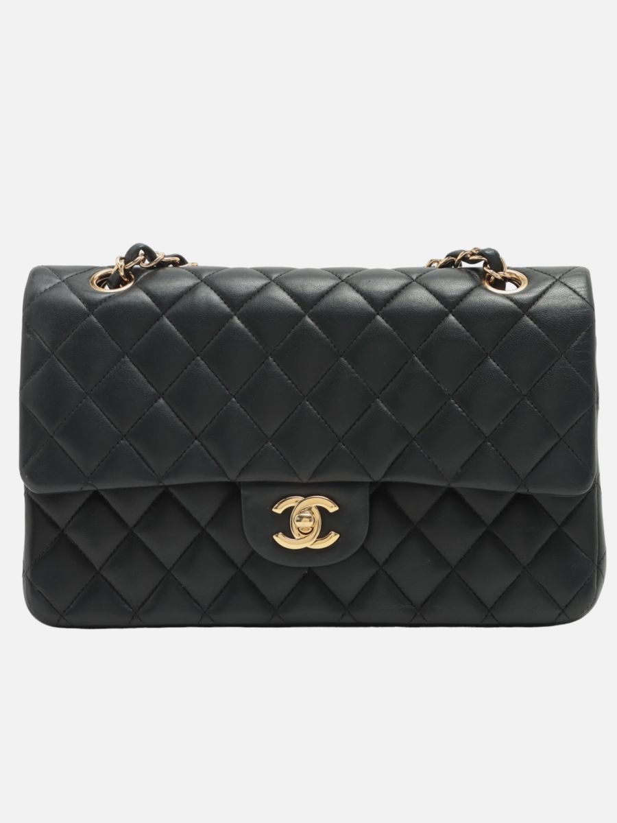 Chanel medium 25 black