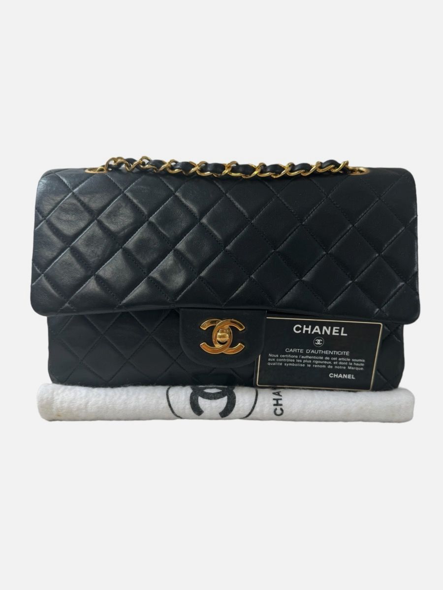Chanel medium 25 black ghw