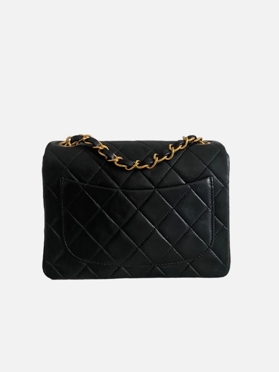 Chanel Mini 17 black
