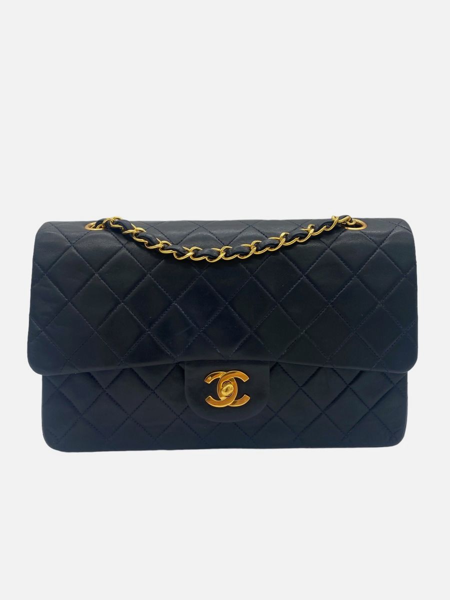 Chanel Medium 25