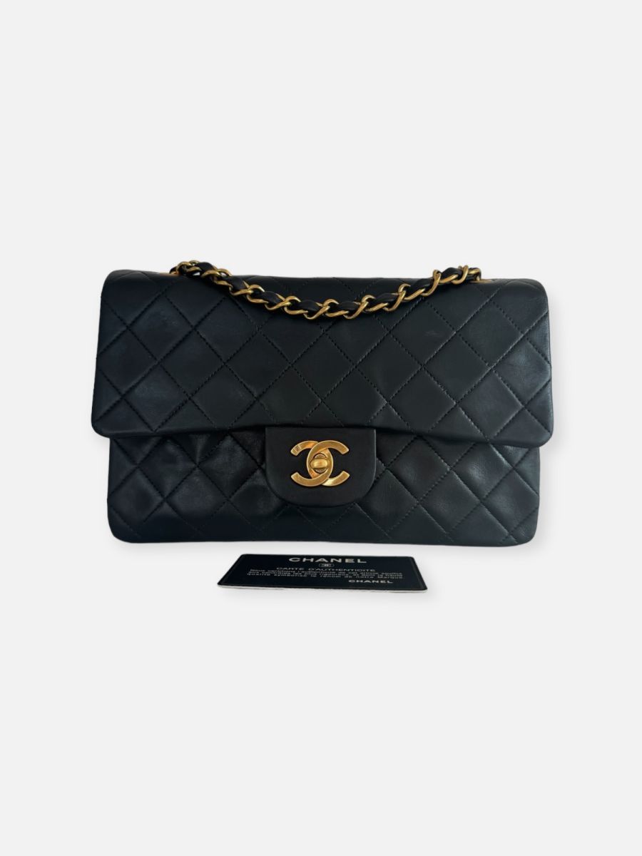 Chanel small 23