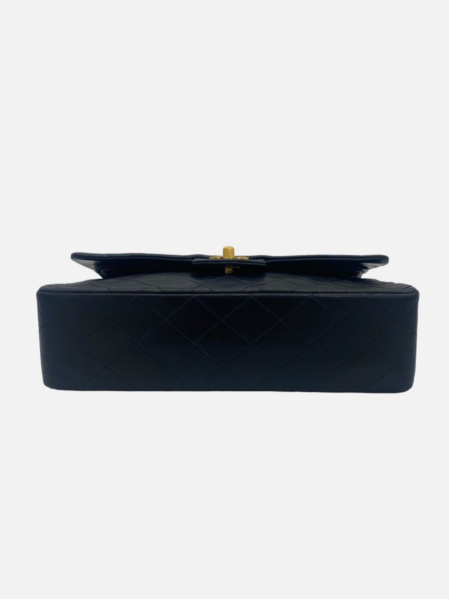 Chanel Medium 25