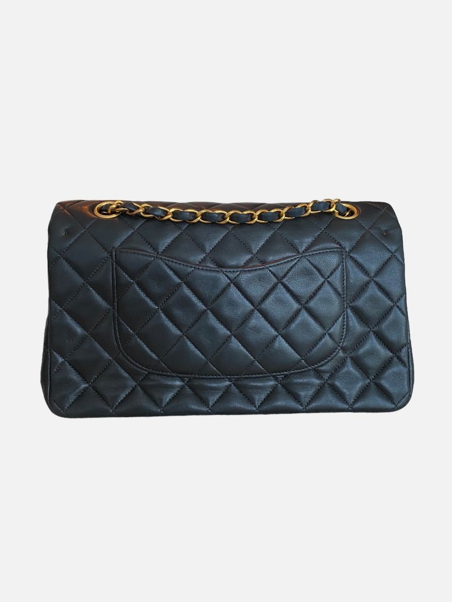 Chanel medium 25 black