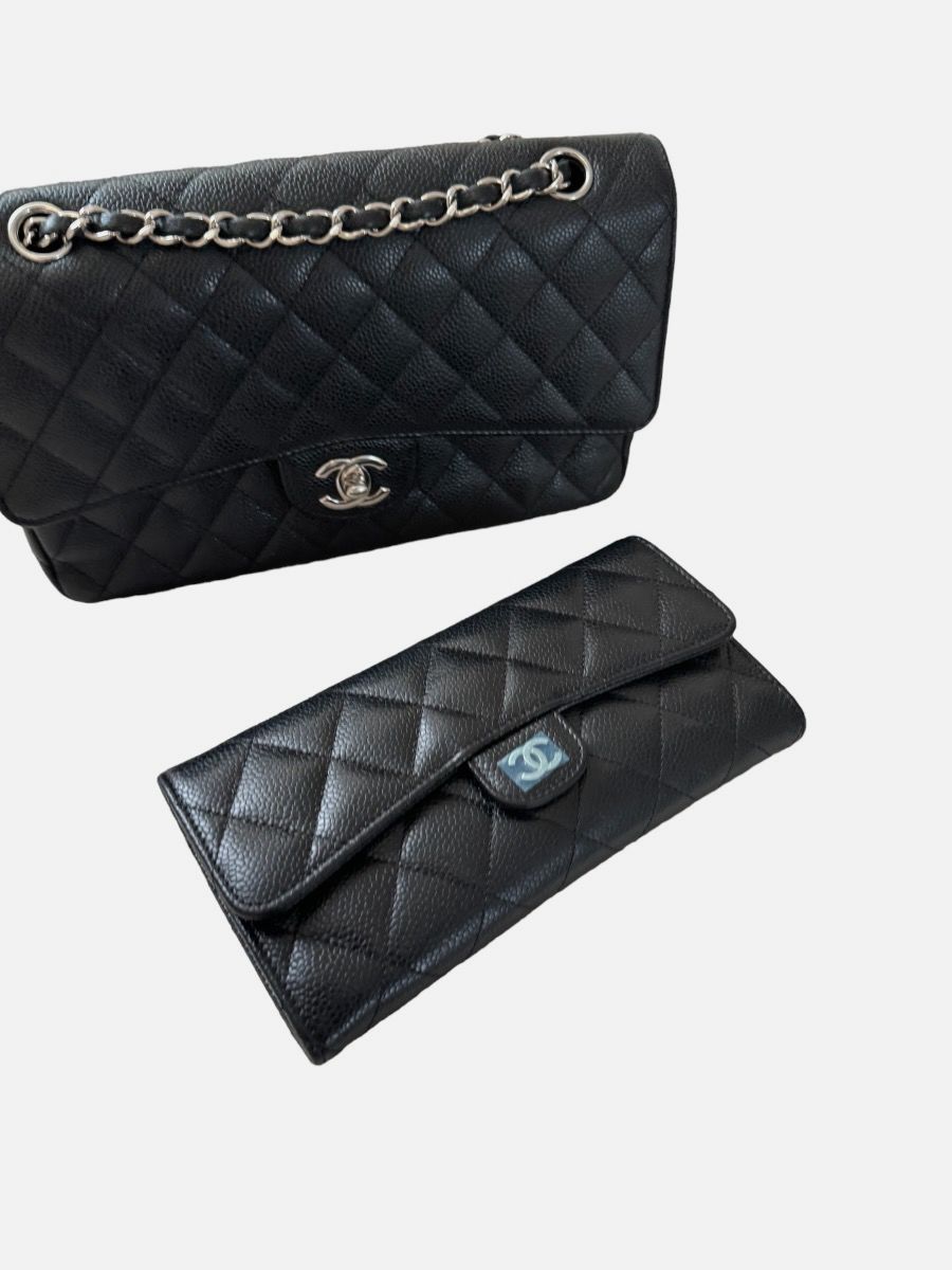 Chanel caviar wallet