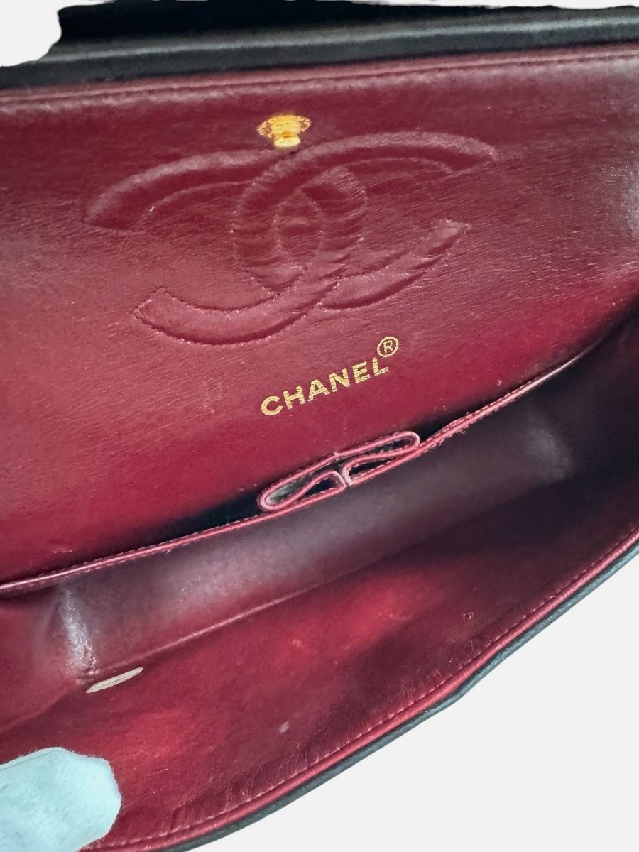Chanel Medium 25 
