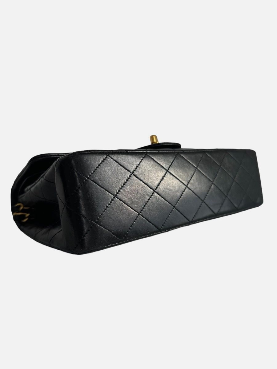 Chanel Medium 25 