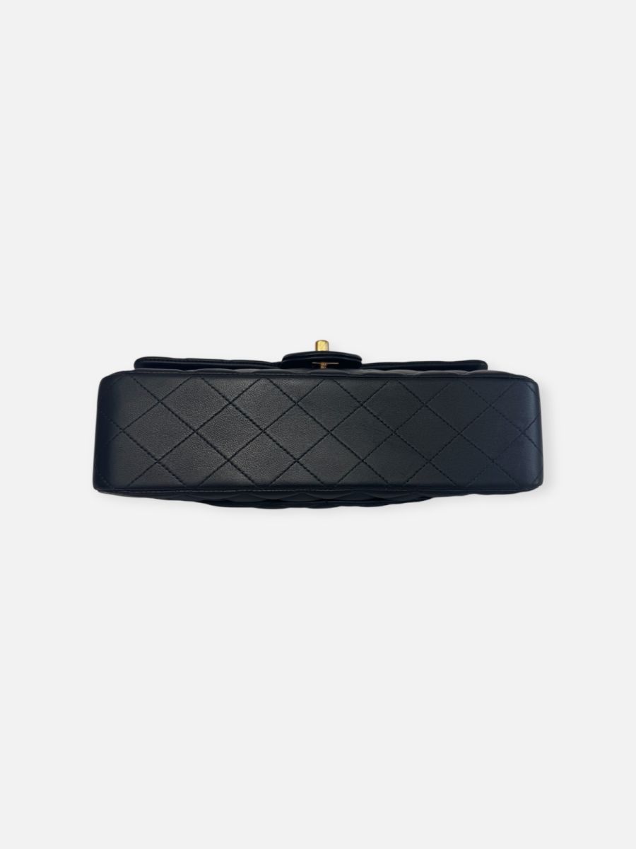 Chanel medium lambskin black ghw 27 series 