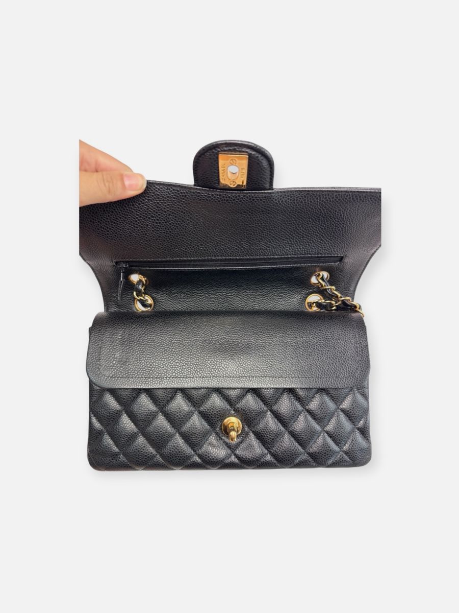 Chanel medium caviar ghw 24 series