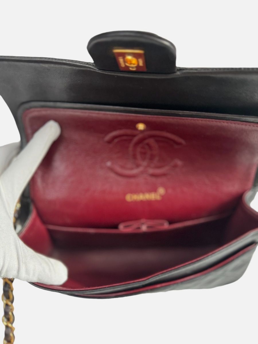Chanel Medium 25 