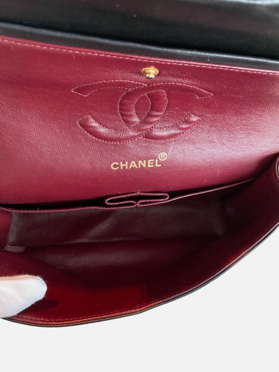 Chanel medium 25 black