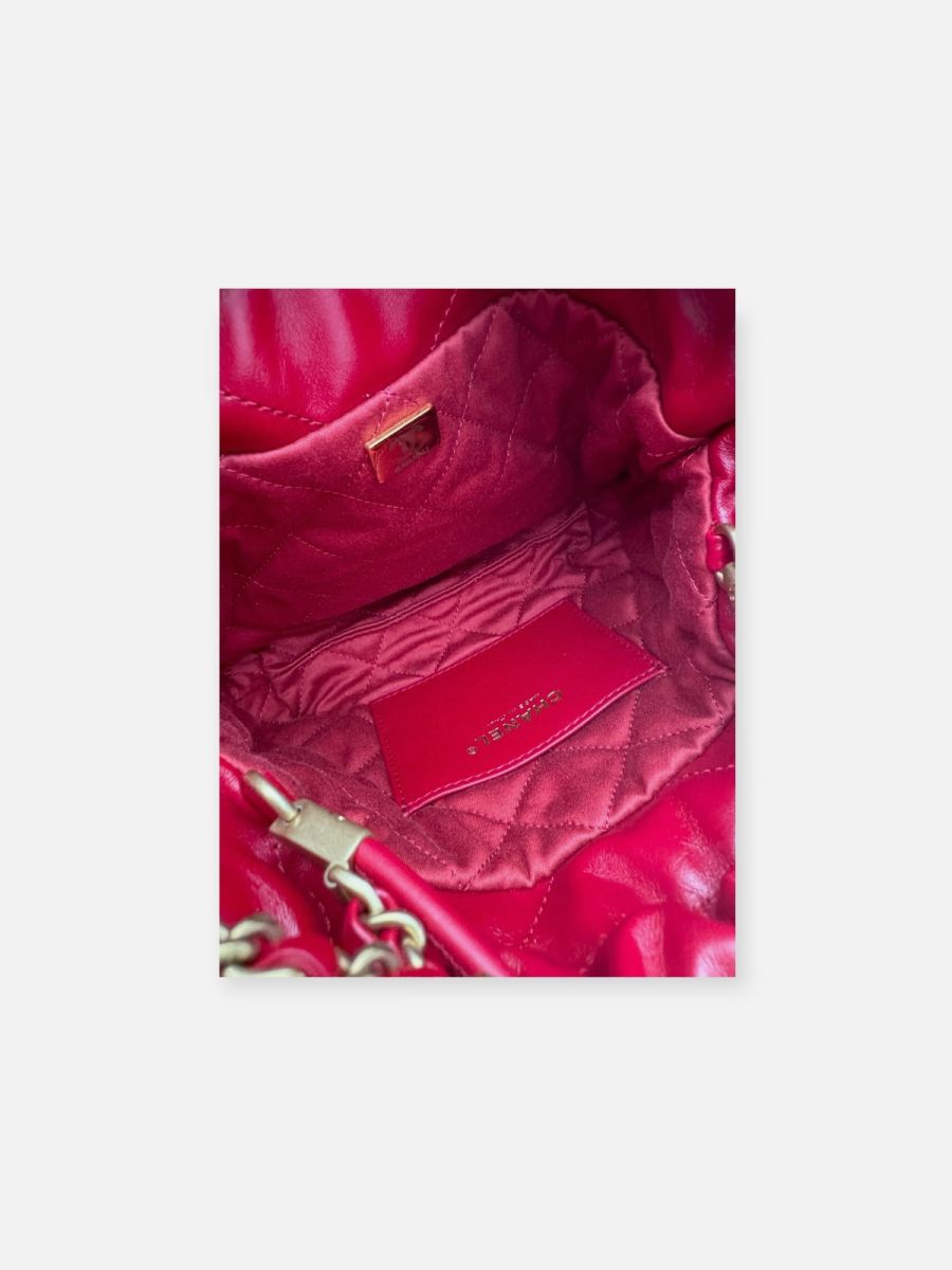 Mini Chanel 22 red