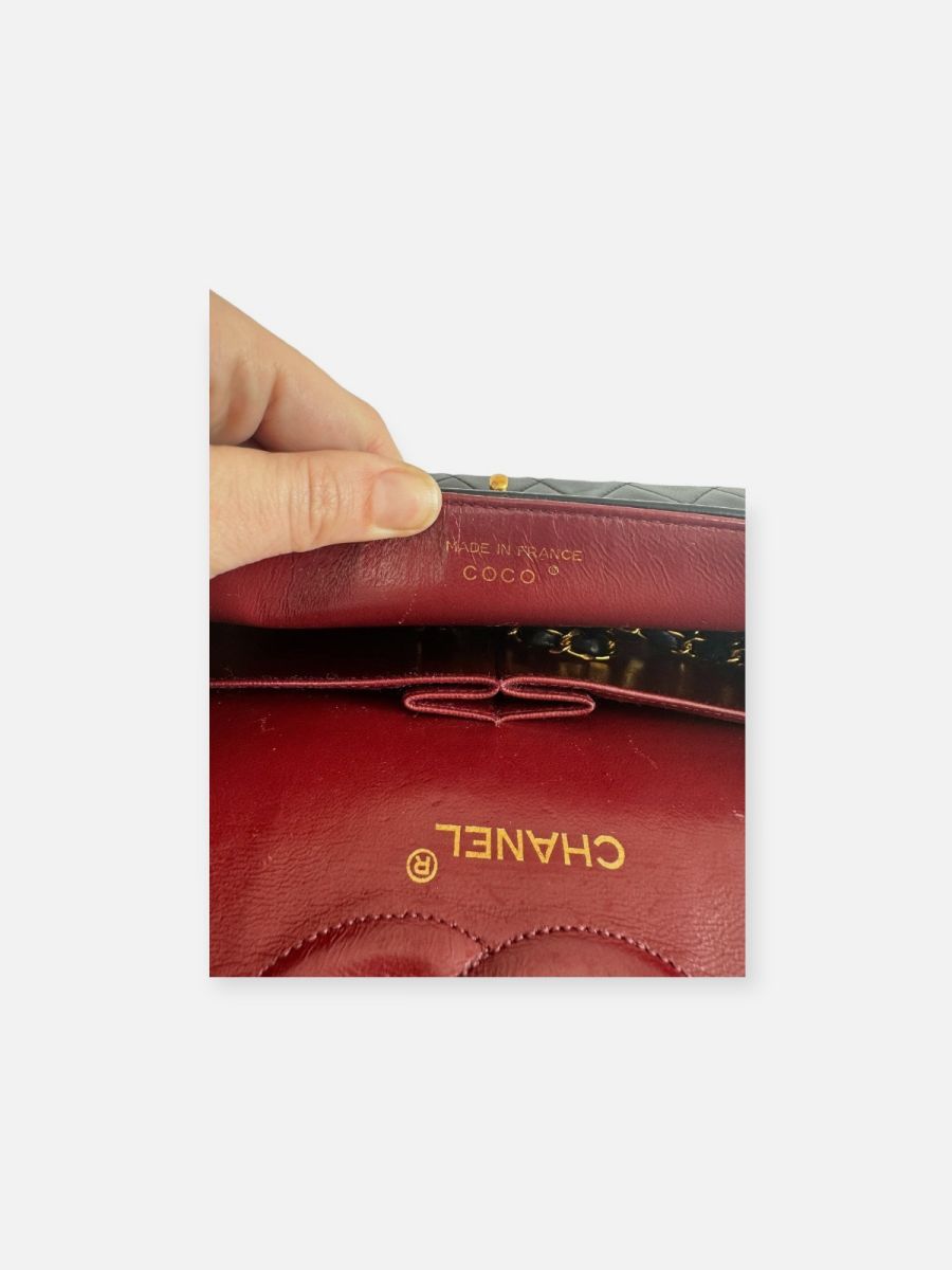 Chanel medium 25