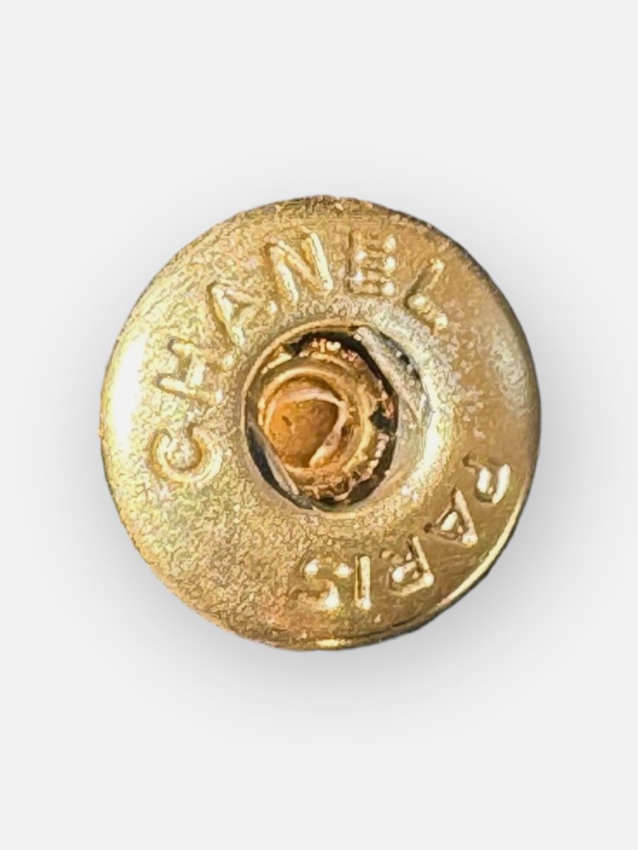 Chanel Medium 25 