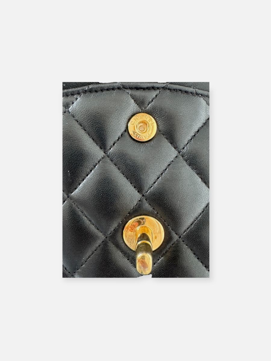 Chanel medium lambskin black ghw 25 series