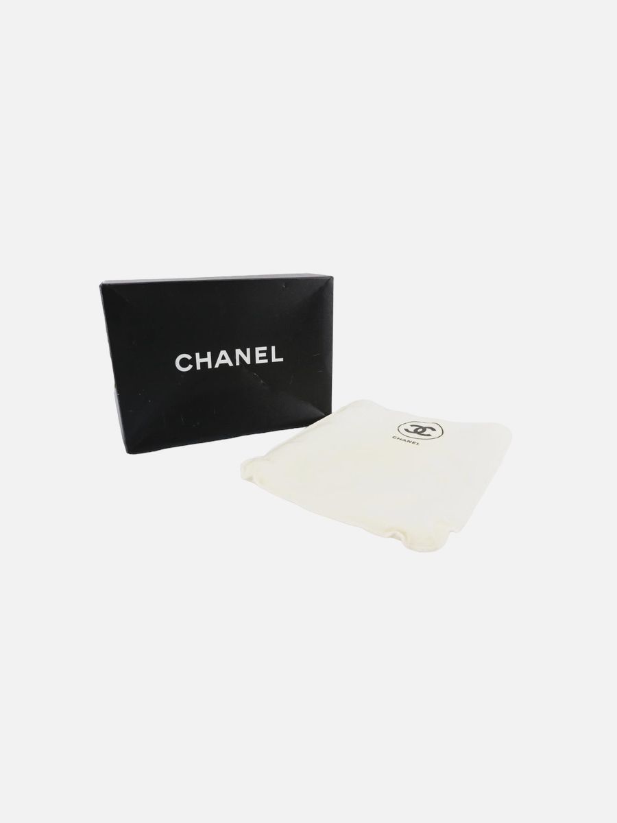 Chanel Medium 25