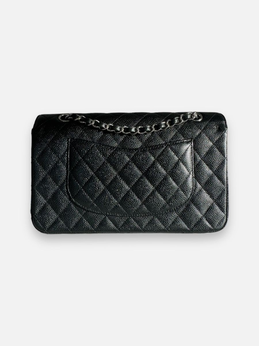 Chanel Medium 25 caviar
